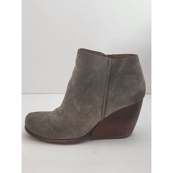 KorkEase Shoes Korkeaseankle Boot Women Sz 7 M The Original Suede